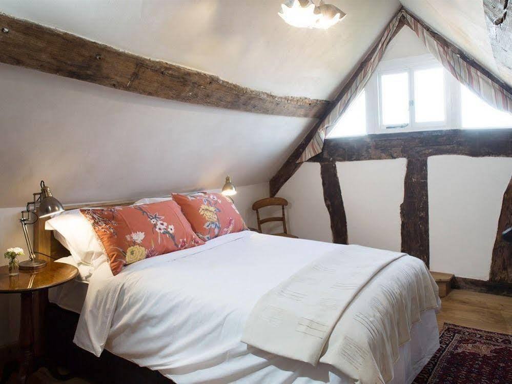 Lower Wythall Bed & Breakfast 4*